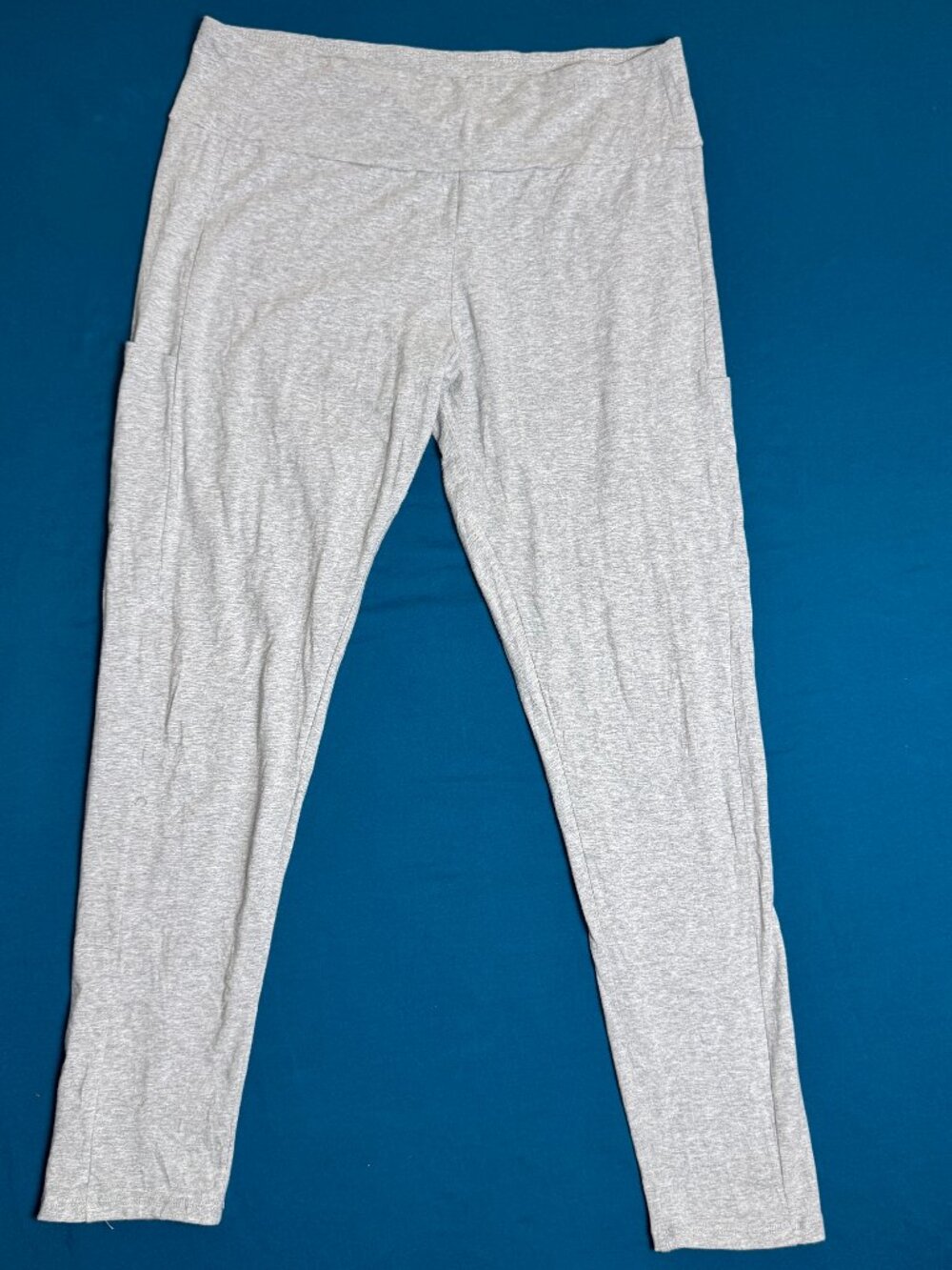 AMBIANCE gray leggings size 1X 92% COTTON PRE OWNED